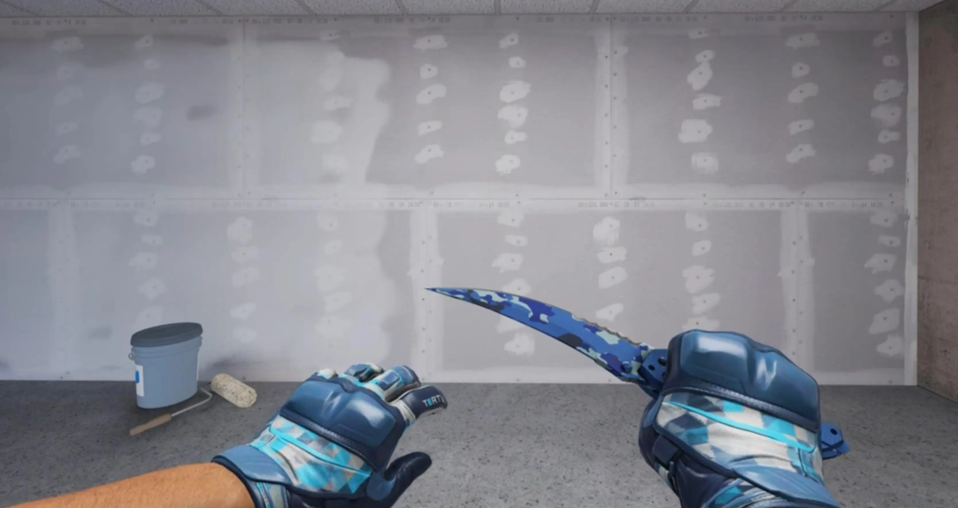 Moto Gloves Cool Mint and free hand knife
